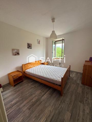 Immeuble avec 3 logements et garage