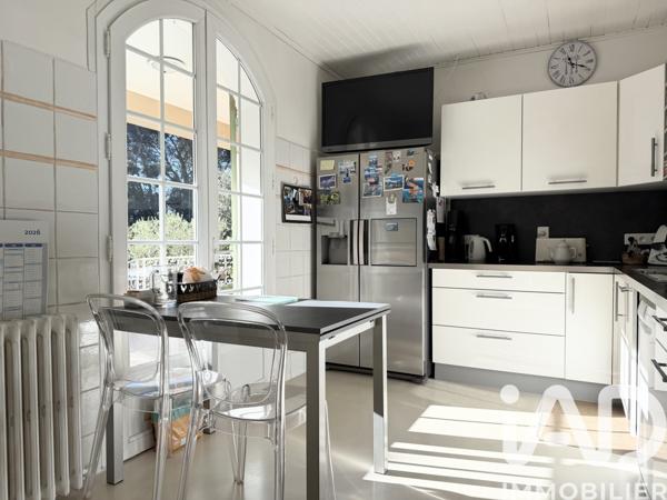 Maison à vendre 4 pièces 167 m² Lambesc