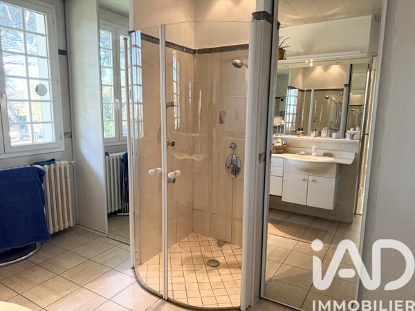 Maison à vendre 4 pièces 167 m² Lambesc