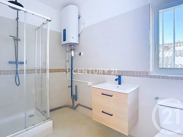 Appartement T2 à vendre  2 pièces - 37,60 m 2   AUBAGNE  - 13