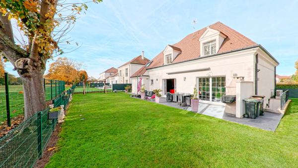 Maison 7 pièces - 340 m² Bien prestige