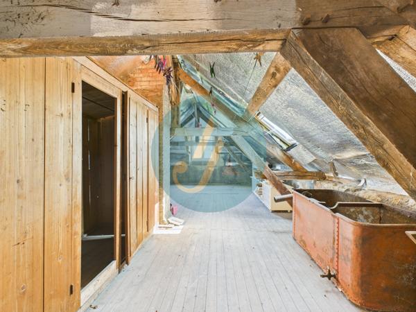 Prémery (58700) Magnifique maison familiale de 168,75 m² avec terrain clos arboré et garage.