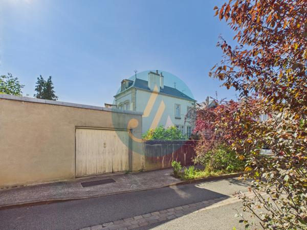 Prémery (58700) Magnifique maison familiale de 168,75 m² avec terrain clos arboré et garage.