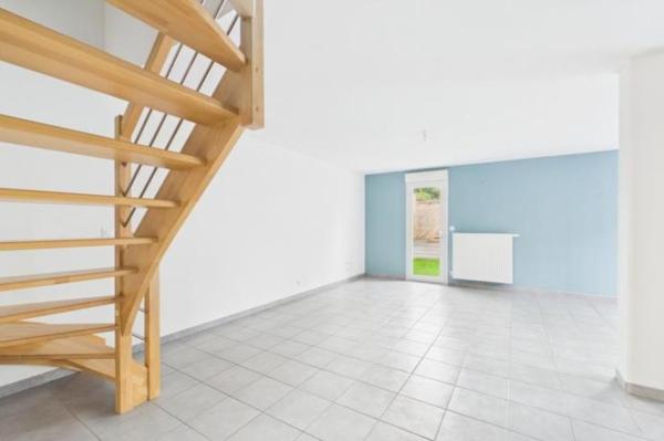 Vente - Maison 5 pièces 92 m 2 THOUARE SUR LOIRE (44470)