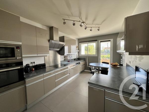 Maison à vendre  8 pièces - 165,84 m2 LA ROCHELLE - 17