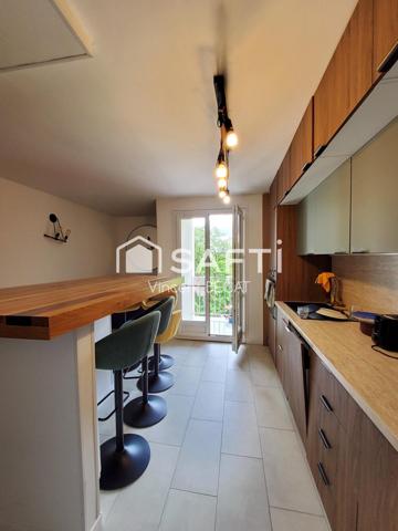 Résidence calme superbe quatre pièces, vue dégagée