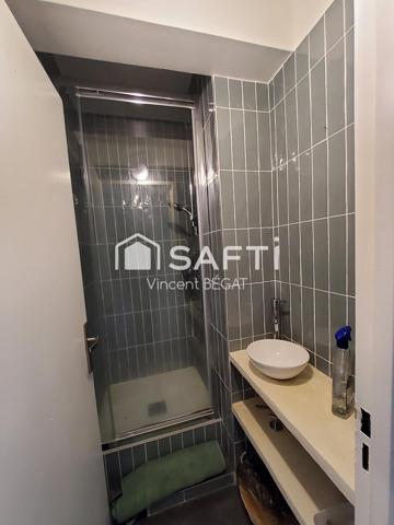 Résidence calme superbe quatre pièces, vue dégagée