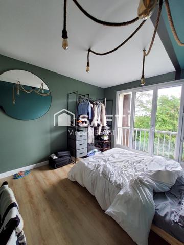 Résidence calme superbe quatre pièces, vue dégagée