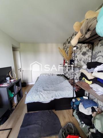 Résidence calme superbe quatre pièces, vue dégagée