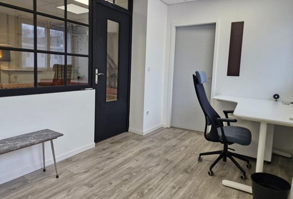 COUP DE COEUR À louer , un appartement meublé de 3 pièces de 73,87 m²  à Toulouse avec extérieur et garage