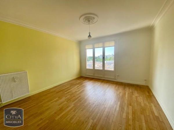 Appartement à louer 3 pièces 69.9m²