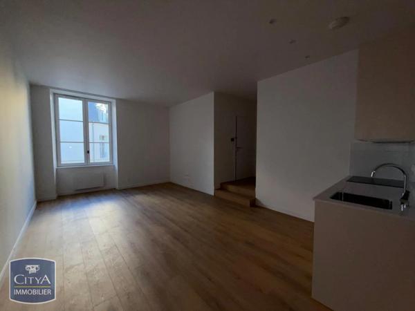 Appartement à louer 2 pièces 59.2m²