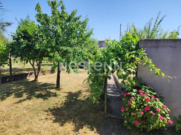 Maison spacieuse à vendre à Bressuire - 3 chambres et jardin