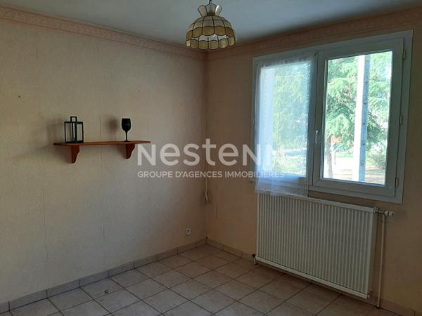 Maison spacieuse à vendre à Bressuire - 3 chambres et jardin