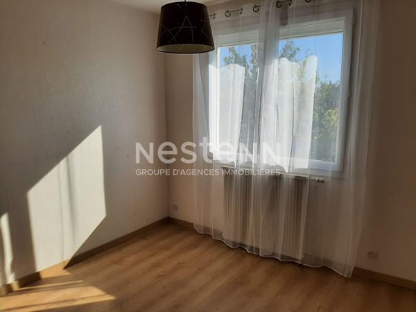 Maison spacieuse à vendre à Bressuire - 3 chambres et jardin