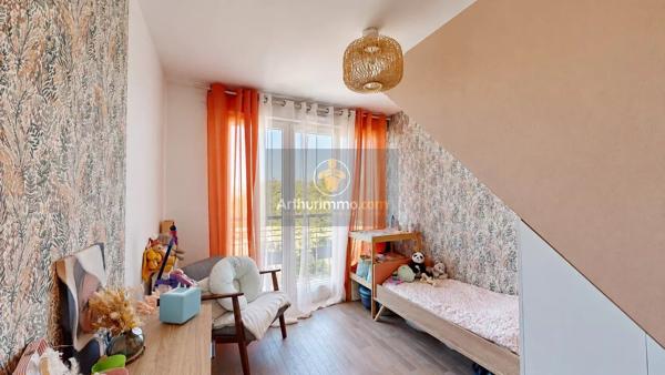 Vente                                                      Maison
                        
                     5 pièces                      110 m2                     à Louveciennes