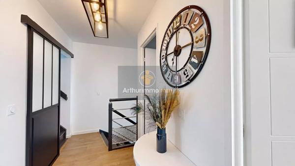 Vente                                                      Maison
                        
                     5 pièces                      110 m2                     à Louveciennes