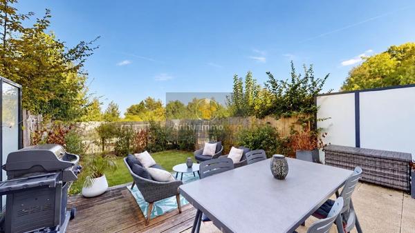 Vente                                                      Maison
                        
                     5 pièces                      110 m2                     à Louveciennes
