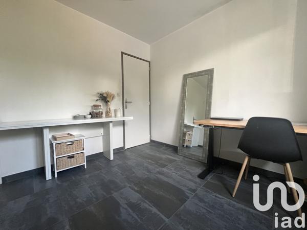 Maison traditionnelle 5 pièces de 97 m² à Loire-Authion (49630)