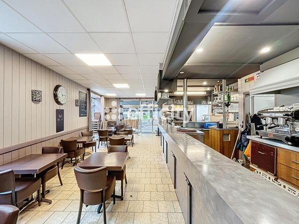 Local Commercial 2 pièces - 85 m²