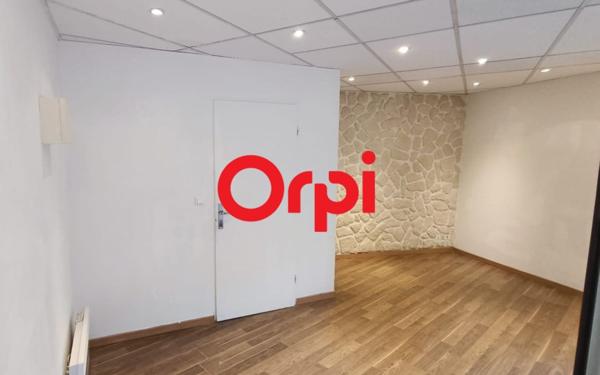 Immeuble à vendre    4 pièces •  Istres