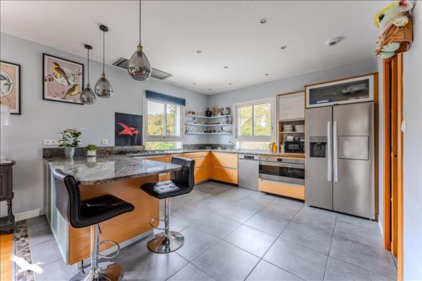 Maison à vendre |  Gujan-Mestras |  8 pièces | 200 m²