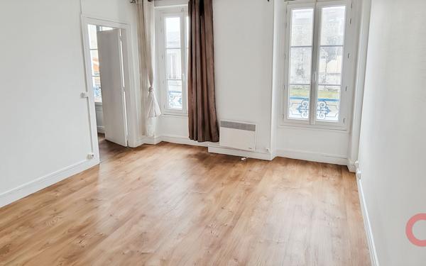 Appartement à vendre    2 pièces • 43,92 m2 Saint-Denis