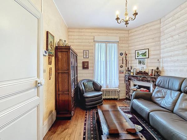 Maison familiale 5 pièces,85 m² habitables environs et 165m² au total environs et , Jardin et terrasse Choisy-le-Roi centre