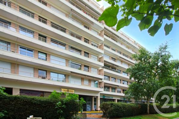 Appartement F3 à vendre  3 pièces - 67,16 m 2   FRESNES  - 94