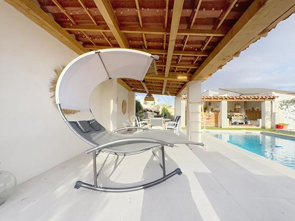 Maison Aubagne de 4 pièces de 121.1 m² de plain-pied avec studio indépendant