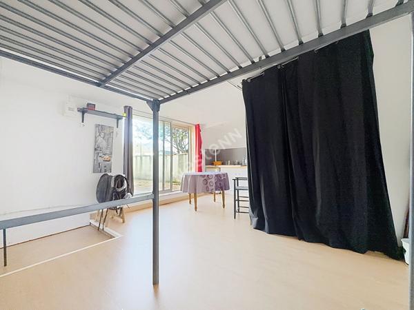 Maison Aubagne de 4 pièces de 121.1 m² de plain-pied avec studio indépendant