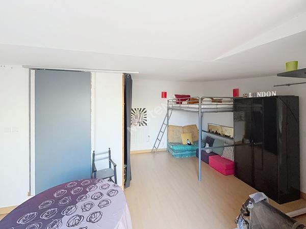 Maison Aubagne de 4 pièces de 121.1 m² de plain-pied avec studio indépendant