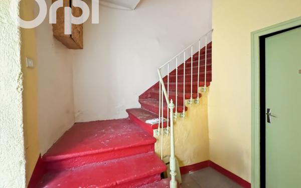 Maison à vendre    2 pièces •  Thueyts