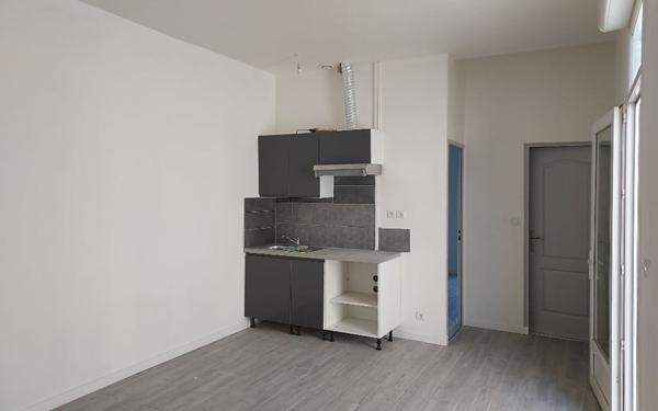 Appartement à louer    2 pièces •  Cenon