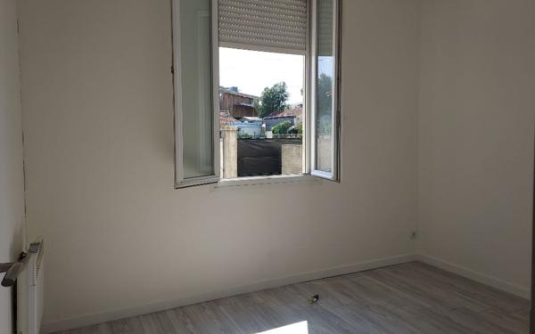 Appartement à louer    2 pièces •  Cenon