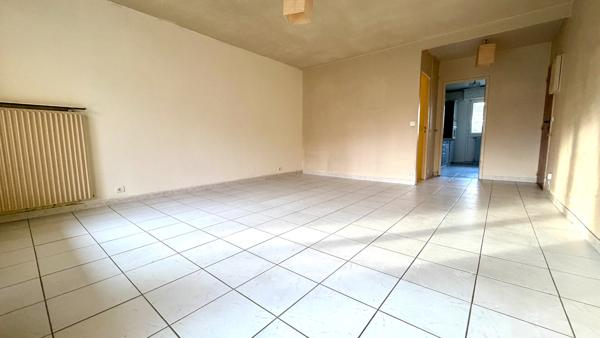 Grand 3 pièces de 70 M2 avec sa Terrasse, exposé plein sud
