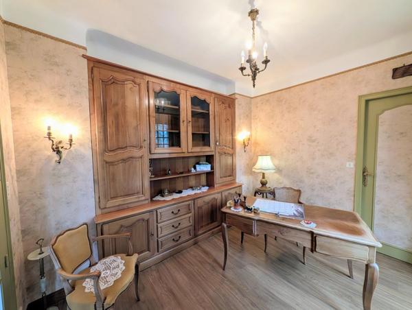 Grande maison familiale en périphérie de Périgueux