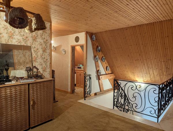 Grande maison familiale en périphérie de Périgueux