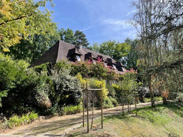 Grande maison familiale en périphérie de Périgueux