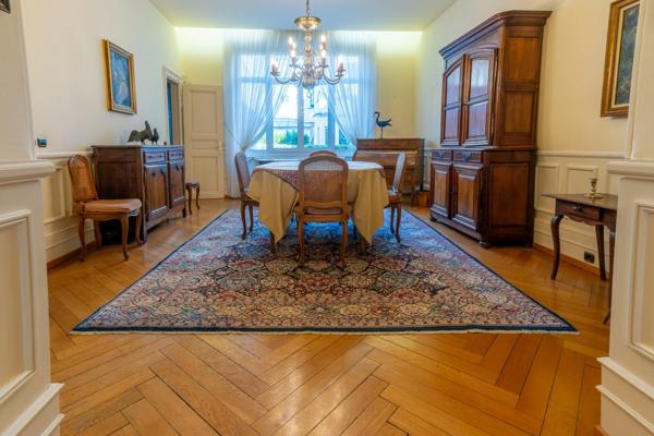 Maison à vendre 9 pièces à Strasbourg quartier Orangerie