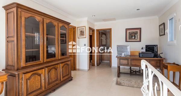 À vendre Maison 4 pièces 232 m² - Villefranche-de-rouergue 12200