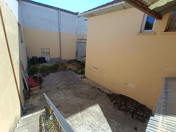Maison
         4 pièces
        - 95 m² Exclusivité 88 000 € *