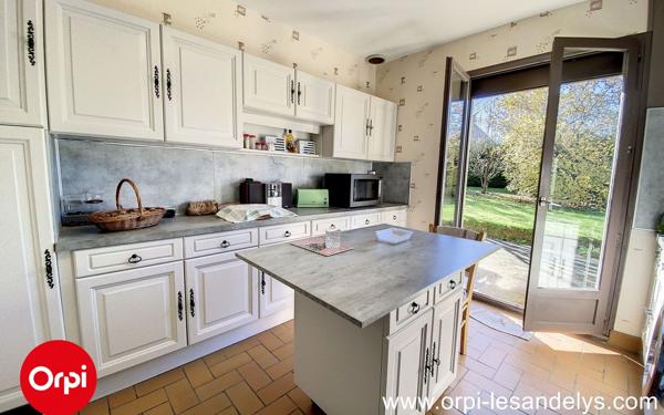 Maison à vendre    6 pièces • 121 m2 Saint-Clair-sur-Epte