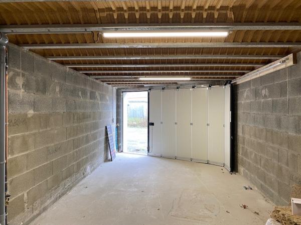 À LOUER - Local d'activité - Environ 75 m² - NORD de NANTES