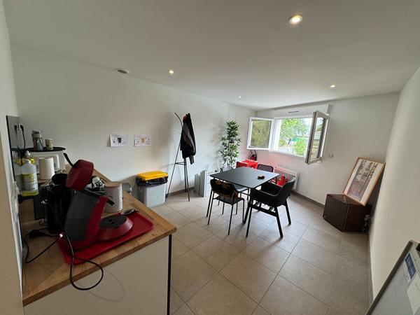 À LOUER - Local d'activité - Environ 75 m² - NORD de NANTES