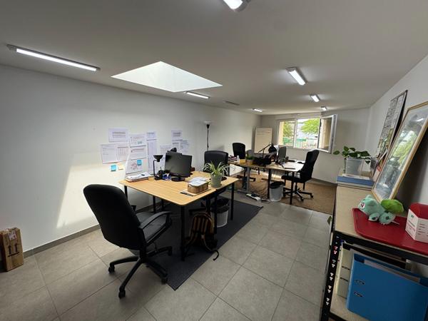 À LOUER - Local d'activité - Environ 75 m² - NORD de NANTES
