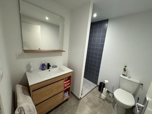 À LOUER - Local d'activité - Environ 75 m² - NORD de NANTES
