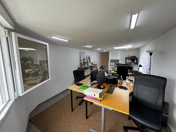 À LOUER - Local d'activité - Environ 75 m² - NORD de NANTES
