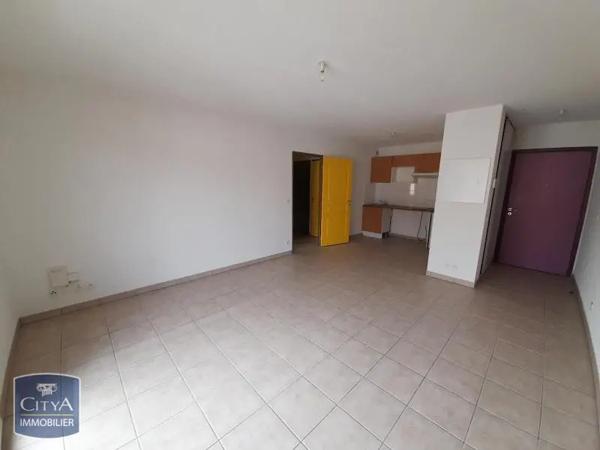 Appartement à louer 2 pièces 46.33m² Lescar (64230)