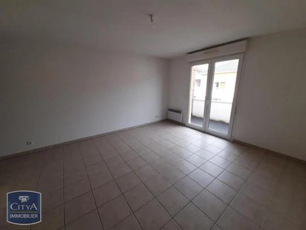 Appartement à louer 2 pièces 46.33m² Lescar (64230)